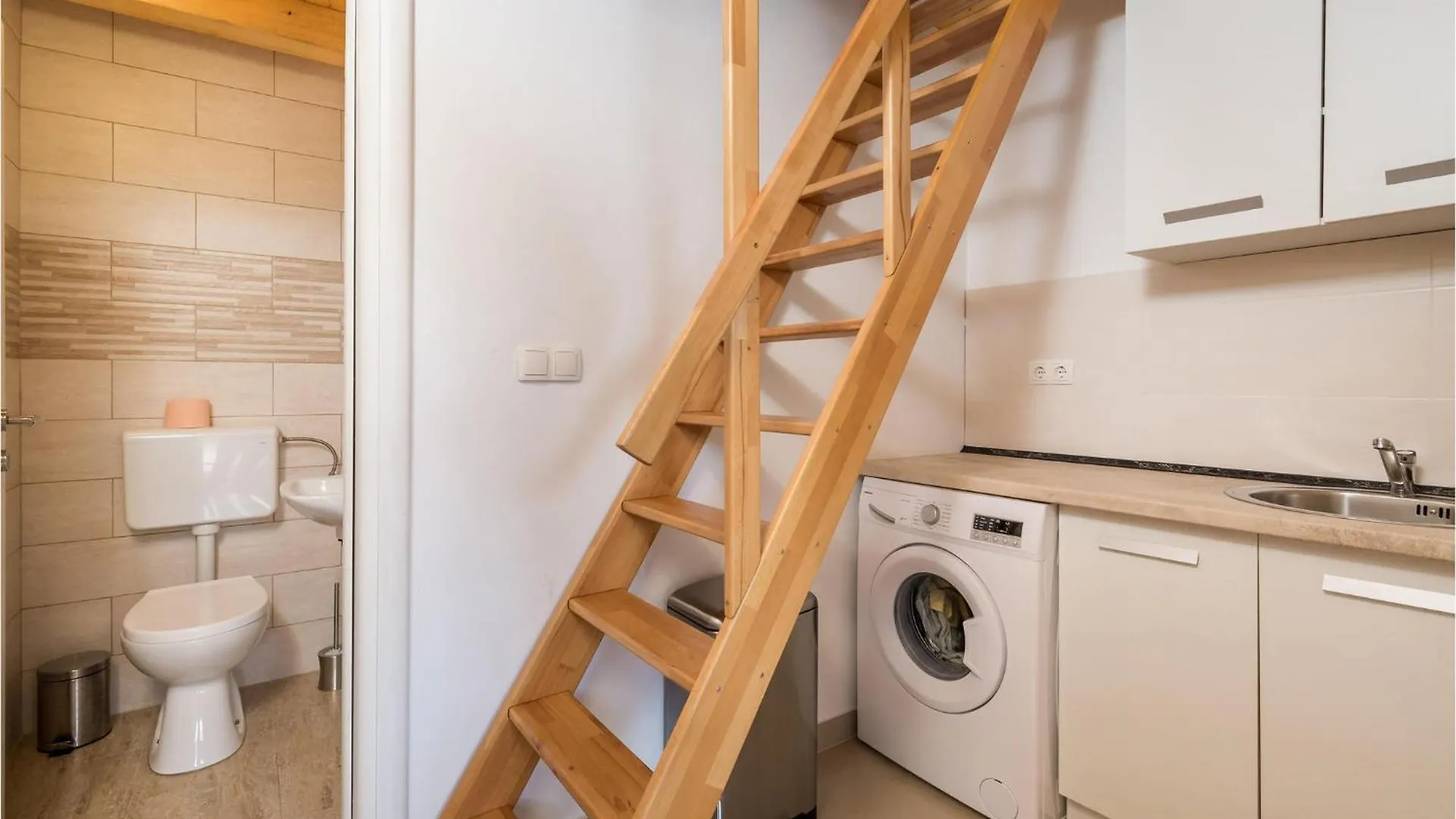 Hébergement de vacances Gorgeous Home In Gostinjac With Kitchen Croatie